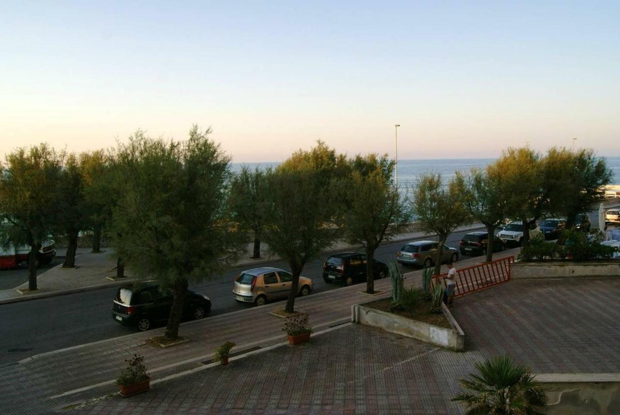 La Veranda Sul Mare Монополі Екстер'єр фото